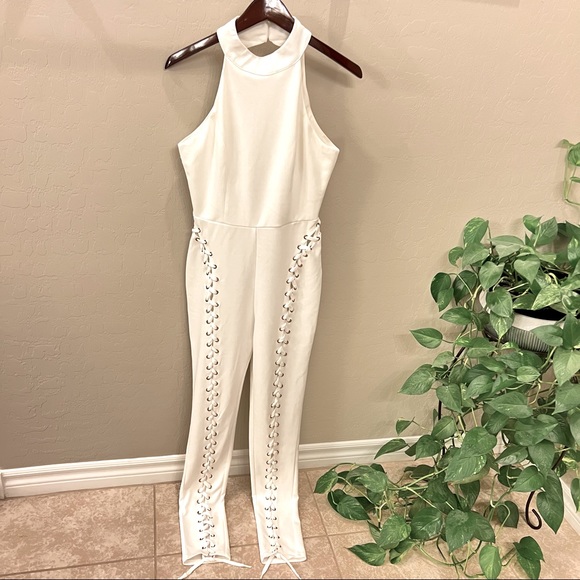 l’atiste Pants - L’Atiste sexy Jumpsuit, criss cross legs detail, keyhole back, off white, size M